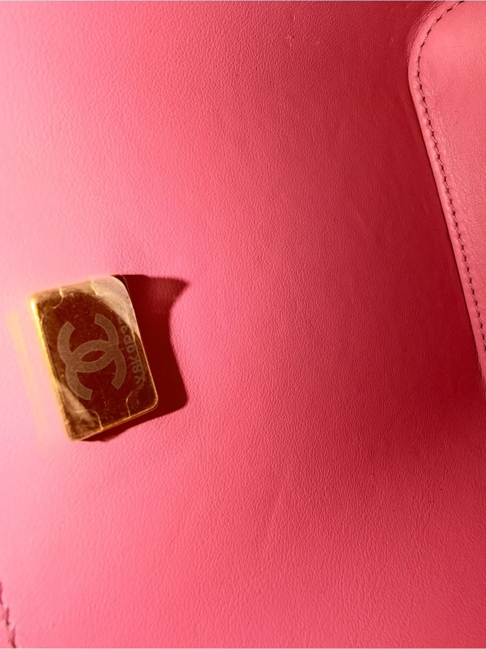 CHANEL Pink Quilted Vanity bag. Caviar leather Almost new!